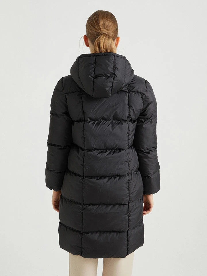 Steppjacke In Schwarz 3 Steppjacke In Schwarz – Bild 3