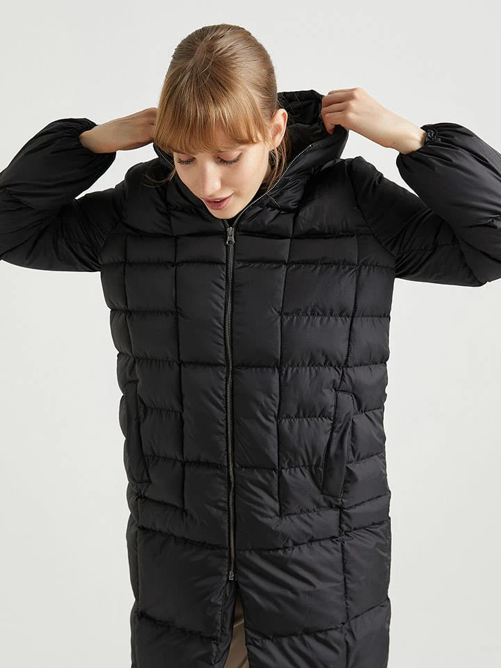 Steppjacke In Schwarz 4 Steppjacke In Schwarz – Bild 4