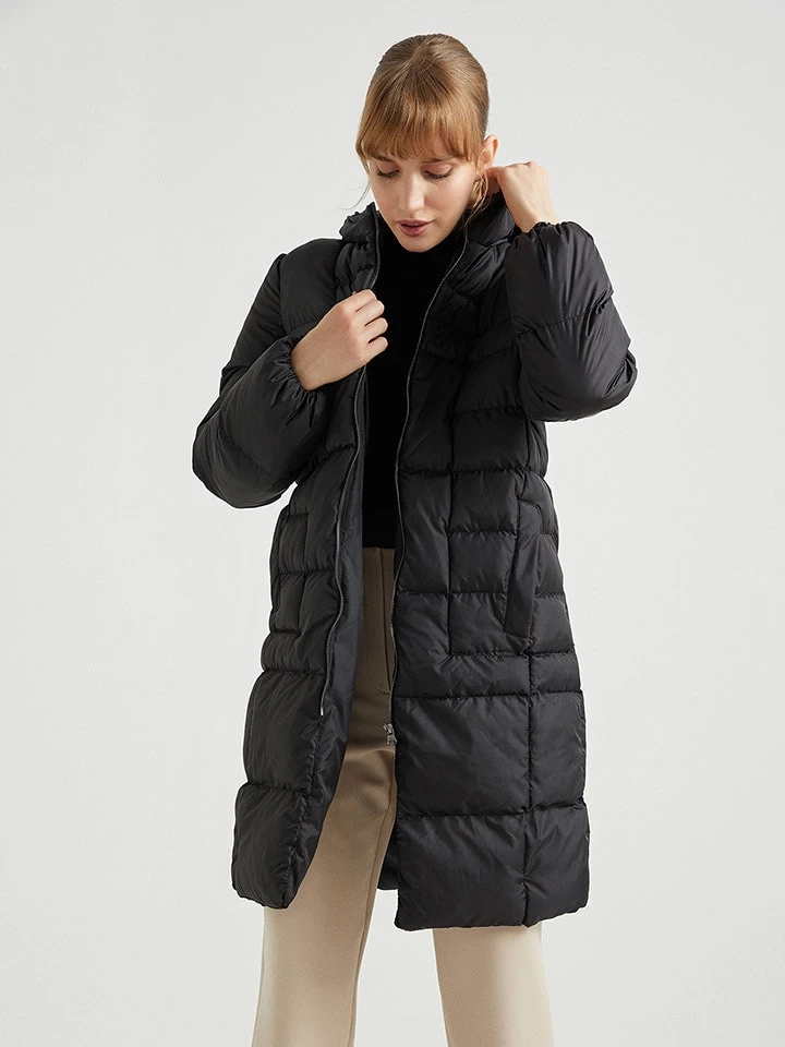 Steppjacke In Schwarz 1 Steppjacke In Schwarz