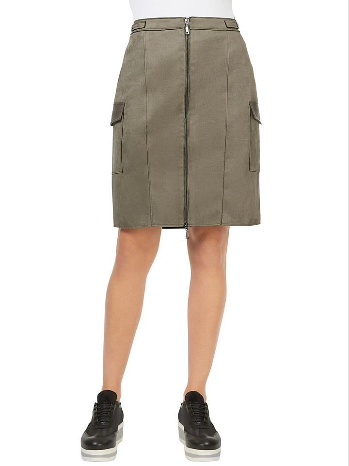 Heine Rock In Khaki 1 Heine Rock In Khaki