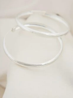 Silber-Creolen -Modebe Kleidungs Geschäft heliophilia silber creolen 2