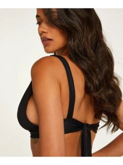 Bikini-Oberteil "Luxe" In Schwarz 9 Bikini-Oberteil "Luxe" In Schwarz -Modebe Kleidungs Geschäft hunkemoller bikini oberteil luxe in schwarz 4