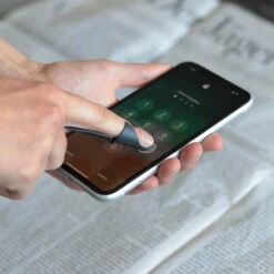 Koziol HI SAFE TOUCH - Finger-Abdeckung In Deep Grey -Modebe Kleidungs Geschäft koziol hi safe touch finger abdeckung in deep grey 3