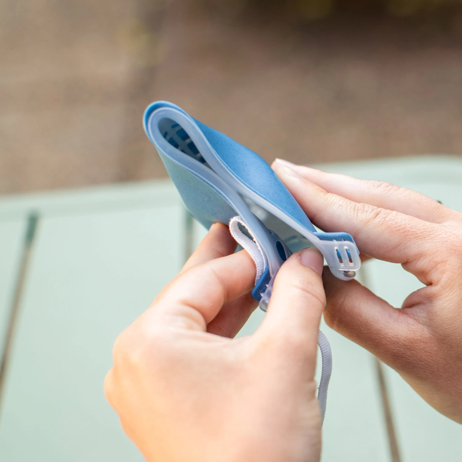 HI - Mund- Und Nasen- Maske In Organic Deep Blue 6 HI - Mund- Und Nasen- Maske In Organic Deep Blue – Bild 6