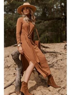 Kleid In Camel -Modebe Kleidungs Geschäft makadamia kleid in camel 2