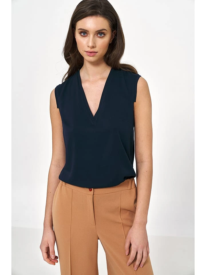 Bluse In Dunkelblau 1 Bluse In Dunkelblau