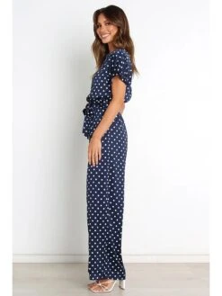 Jumpsuit In Dunkelblau/ Weiß 10 Jumpsuit In Dunkelblau/ Weiß -Modebe Kleidungs Geschäft pretty summer jumpsuit in dunkelblau weiss 4