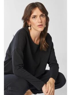 Rich&royal Longsleeve In Schwarz -Modebe Kleidungs Geschäft rich and royal longsleeve in schwarz 3