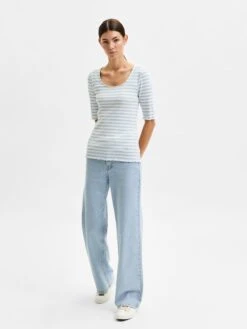 Selected Femme Shirt "Anna" In Hellblau/ Weiß -Modebe Kleidungs Geschäft selected femme shirt anna in hellblau weiss 2