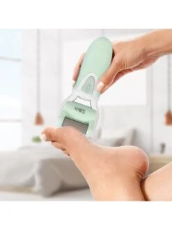 Hornhautentferner "MicroPedi Wet & Dry" In Grün -Modebe Kleidungs Geschäft silkn hornhautentferner micropedi wet and dry in grun 3
