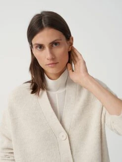Someday Cardigan "Tanshi" In Creme 8 Someday Cardigan "Tanshi" In Creme -Modebe Kleidungs Geschäft someday cardigan tanshi in creme 3