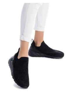 Xti Slipper In Schwarz -Modebe Kleidungs Geschäft xti slipper in schwarz 3